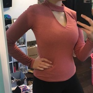 Long sleeve choker shirt